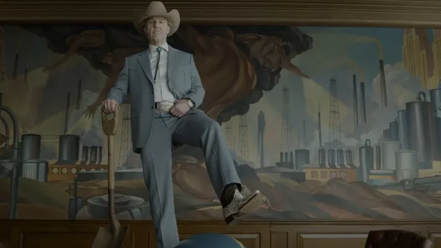 Tom Cruise looks unrecognizable in latest Digger trailer