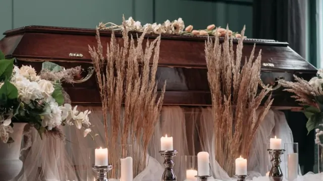 Man fakes his death with coffin and pretend funeral to avoid drink driving charge
