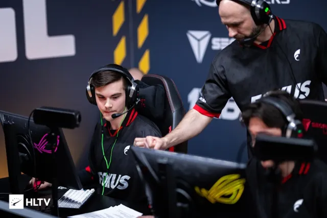 FOKUS stun Aurora to eliminate them from BLAST Bounty