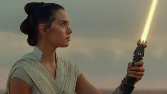 3 years since it was announced, Star Wars fans think the Rey movie will "probably never" come out