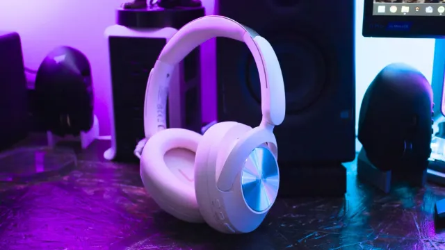 Cutting the Cord: How Low-Latency Wireless Audio Reached Parity in Competitive Gaming