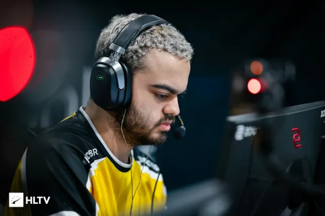 n1ssim: "try is an insane AWPer"
