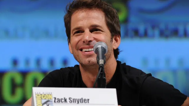 Zack Snyder says now is the perfect time for a Dark Knight Returns adaptation as audiences are "exhausted by comic book movies"