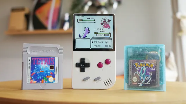 FunnyPlaying's New Mini GAME BOY That Plays Cartridges Is Now Up For Sale