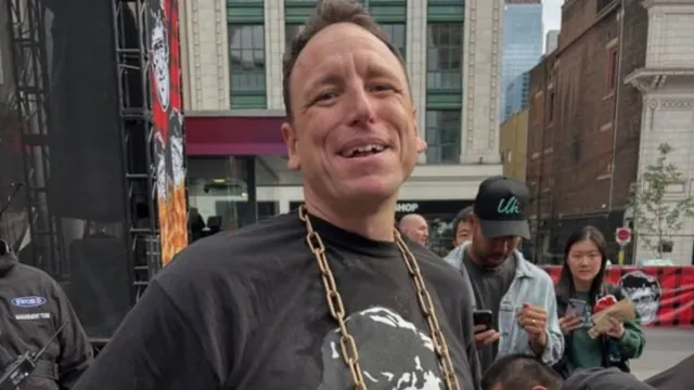 Joey Chestnut inhales 21 pounds of poutine to win yet another World Championship