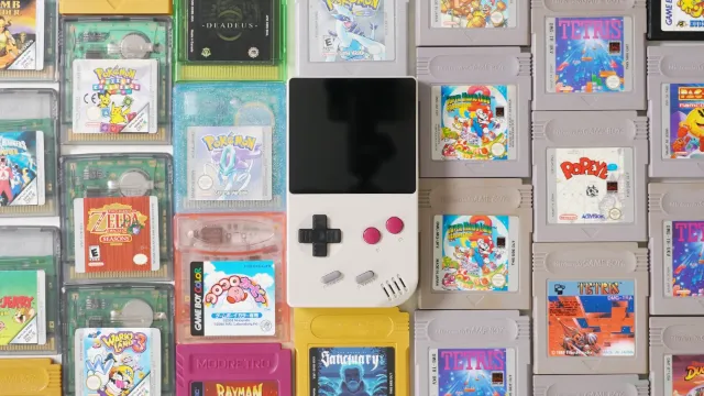 Funny Playing GB Mini Review: A $69 Mini FPGA GAME BOY Thats Unfinished