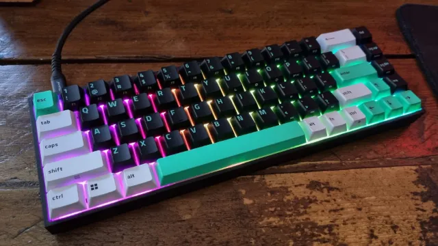 Razer Reclusa X Mini 65% gaming keyboard review