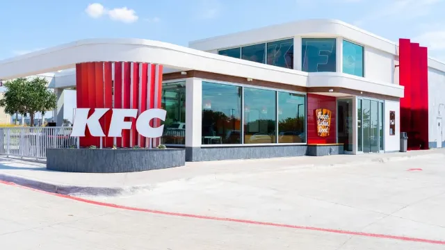 KFC’s new Texas restaurant is serving breakfast for the first time in the US