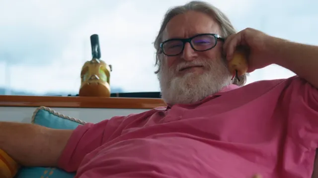 Gabe Newell had a "room full of knives and blades and swords," says Counter-Strike co-creator
