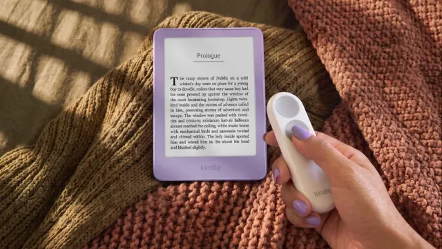 Amazon finally answers Kindle fans’ calls for physical page-turn buttons