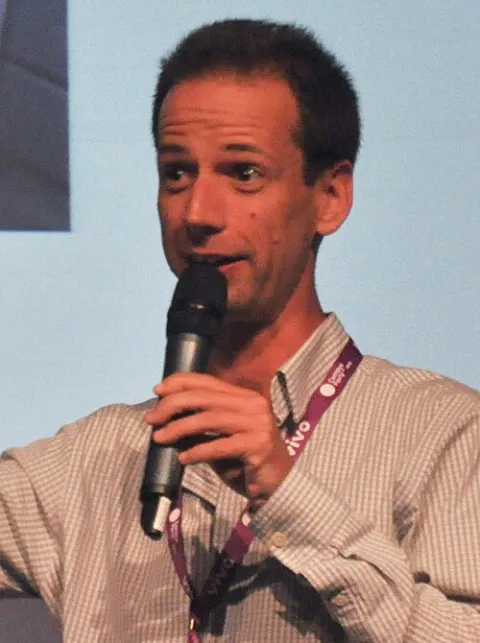 Martin Hollis