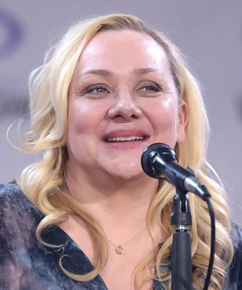 Nicole Sullivan