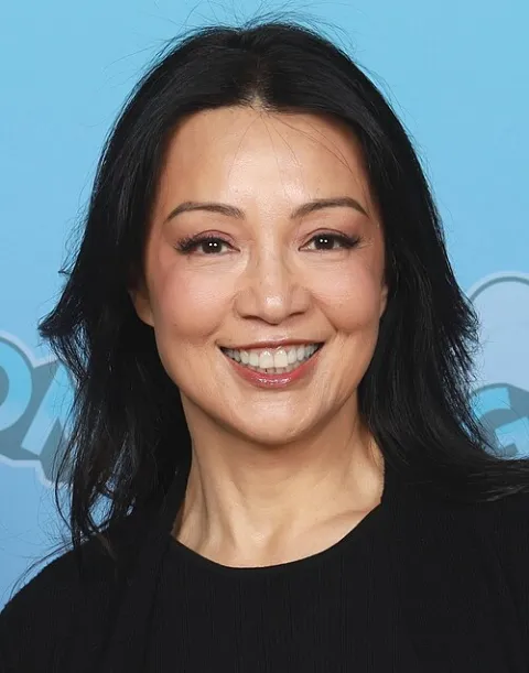 Ming-Na Wen
