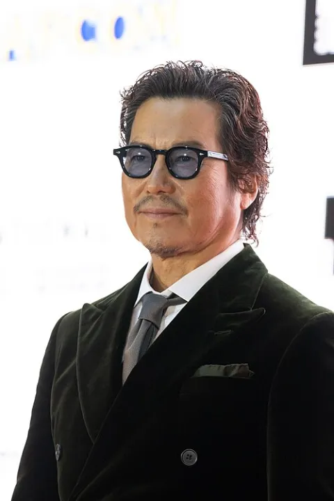 Etsushi Toyokawa