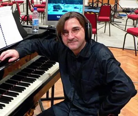 Normand Corbeil