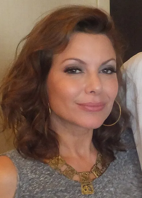 Kari Wuhrer