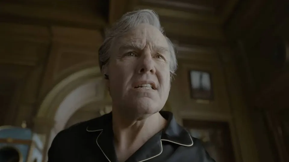 Tom Cruise unwittingly kickstarts an apocalyptic disaster in seriously odd first trailer for black comedy Digger