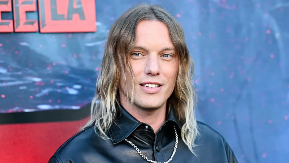 The Lord of the Rings: The Rings of Power is Finally Introducing Galadriel's Husband Celeborn — And a Famous Face From Stranger Things is Playing Her 'Lover-Boy' Beau