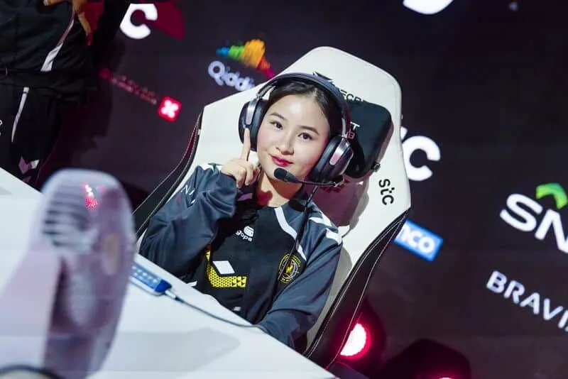 “Keep fighting for your dream”: Team Vitality MLBB pro Vivian reflects on overcoming challenges and judgement to become a top esports pro