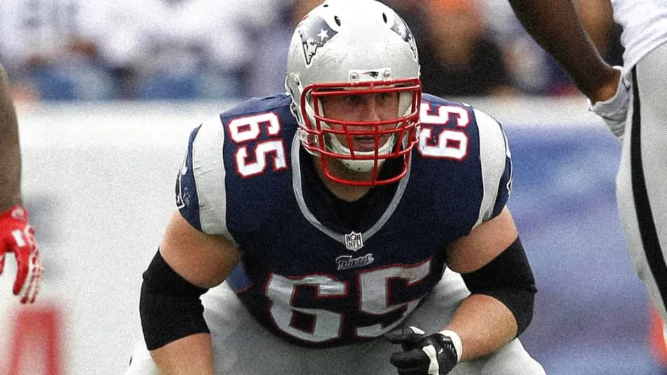 Former Patriots player and Super Bowl champion Jordan Devey dies at 38