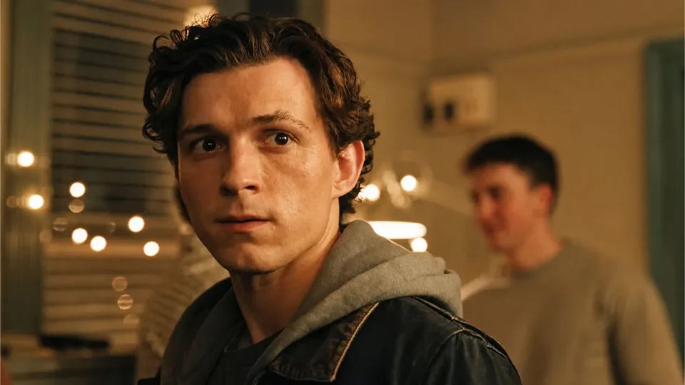 Tom Holland Reveals How He Brought Finishing Moves From Sony's Spider-Man Games to Brand New Day