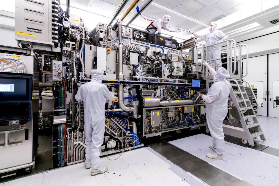 Shanghai Aishengna: The Secretive Company Behind China’s Latest DUV Lithography Push Thoroughly Unmasked, As Beijing Hedges With Glass Substrates And An EUV Prototype