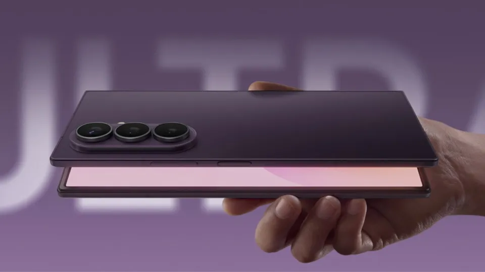 Samsung Makes Unforgiving Compromise With Galaxy Z Fold 8 Ultra’s Cooling Because Of Its Ambitions To Make It Unbelievably Thin While Charging Upwards Of $2,000