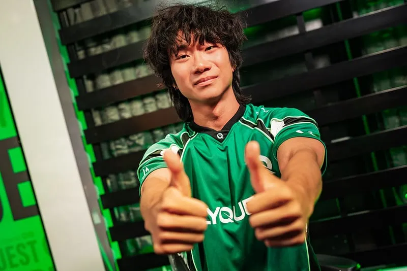“Before you do a pull-up, you should be able to hang on the bar”: NA pros and coaches aren’t worried about the East, they’re worried about fixing the path to pro first
