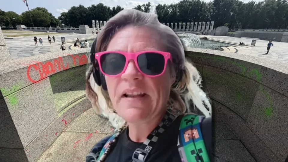 Woman livestreams herself vandalizing WWII Memorial before asking viewers to “make me look fancy”