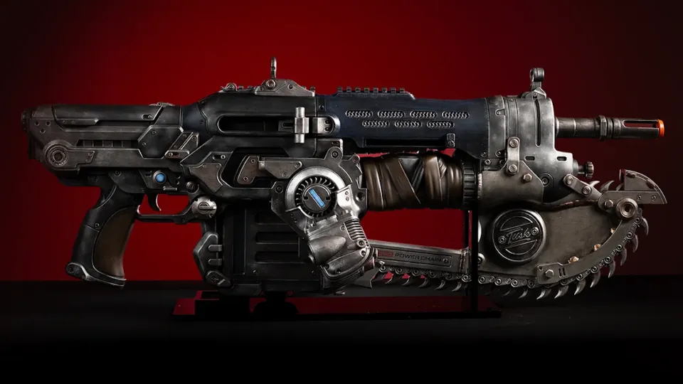 Xbox is selling a 1:1 scale replica of Gears of War's Lancer