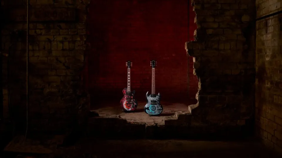 Gears of War: E-Day and Gibson Unite for a Custom Guitar Collection