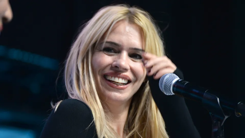 Billie Piper Says She's 'Not the Next Doctor' After That Bizarre Doctor Who Cliffhanger, Asks Fans to 'Chill Out'