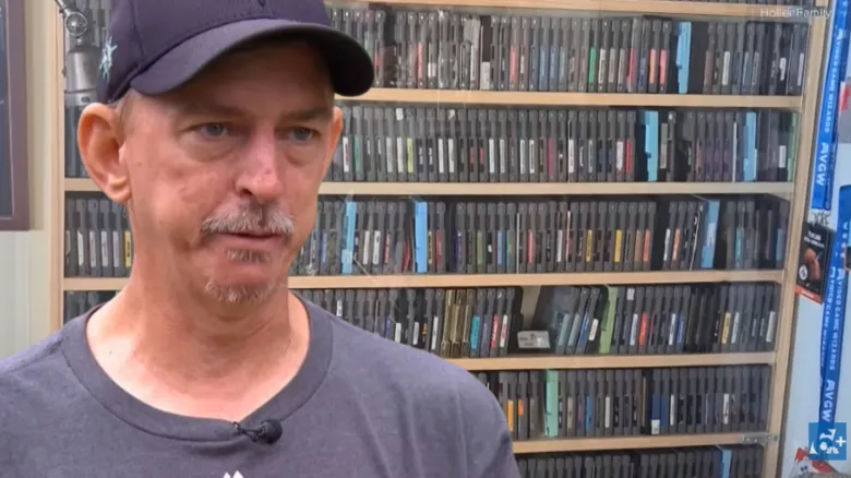 Man has 860+ NES game collection stolen