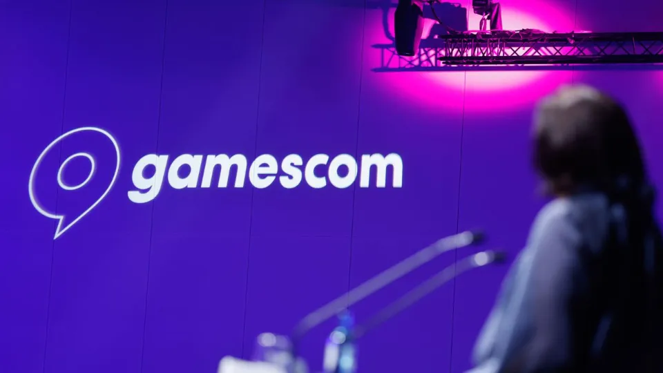 CD Projekt Red offers to help after police reports are filed at Gamescom over stolen dev equipment: "We'll check the Arasaka hardware archives"