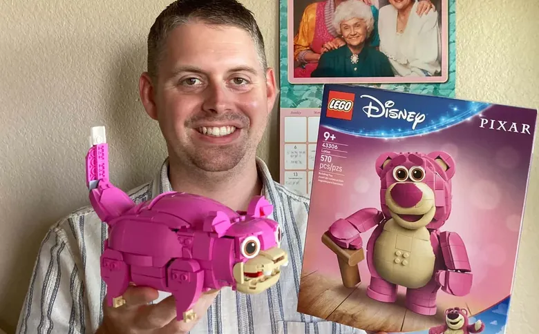 Pokémon superfan and LEGO expert turns Lotso set into a Slowpoke tribute