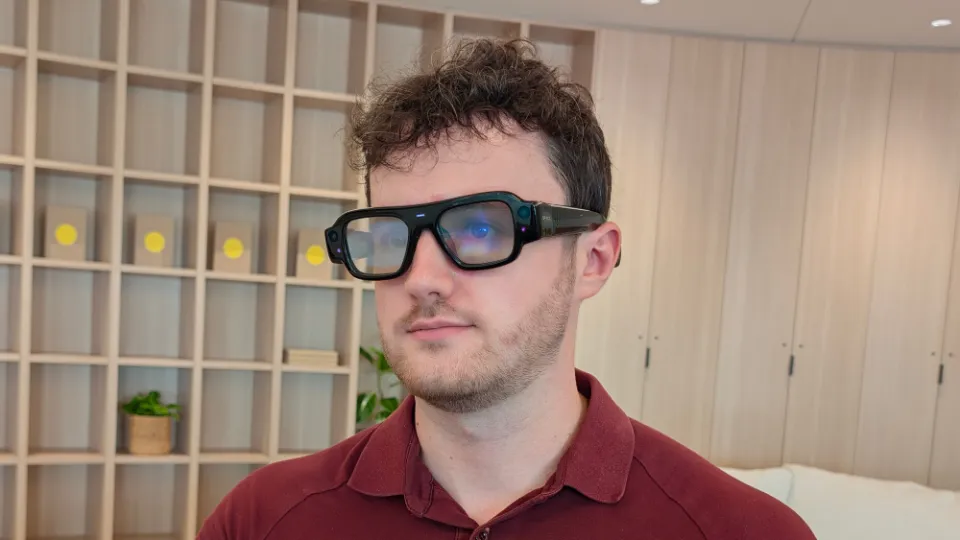 Snap Specs Hands-On: Minimum Viable Consumer True AR Glasses