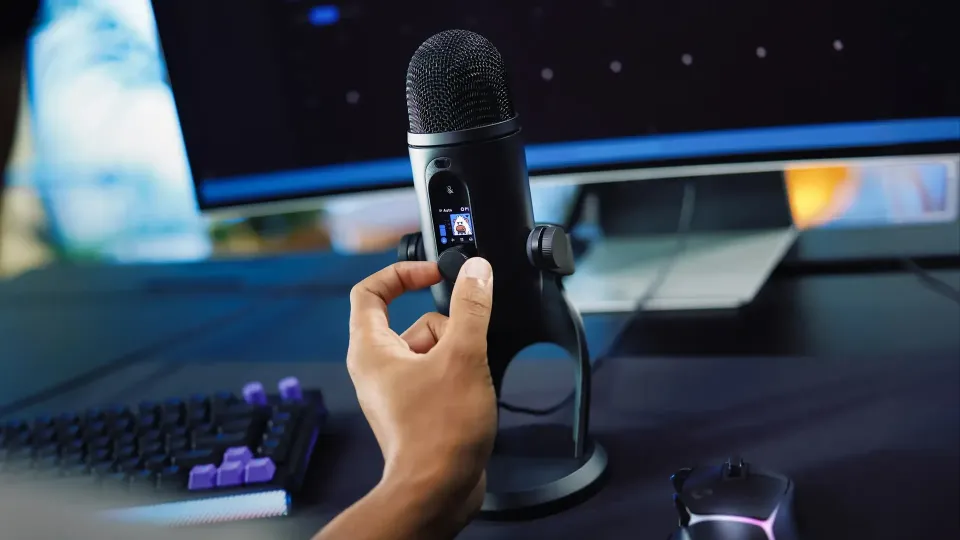 A legendary streaming microphone is back after 17 years — the Yeti 2 has new AI-powered features and a built-in screen